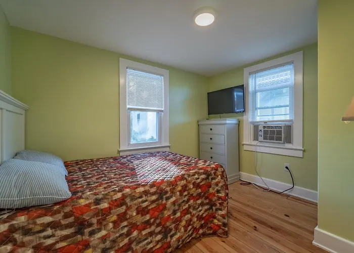 208 3 1st Floor Unit Apartamento